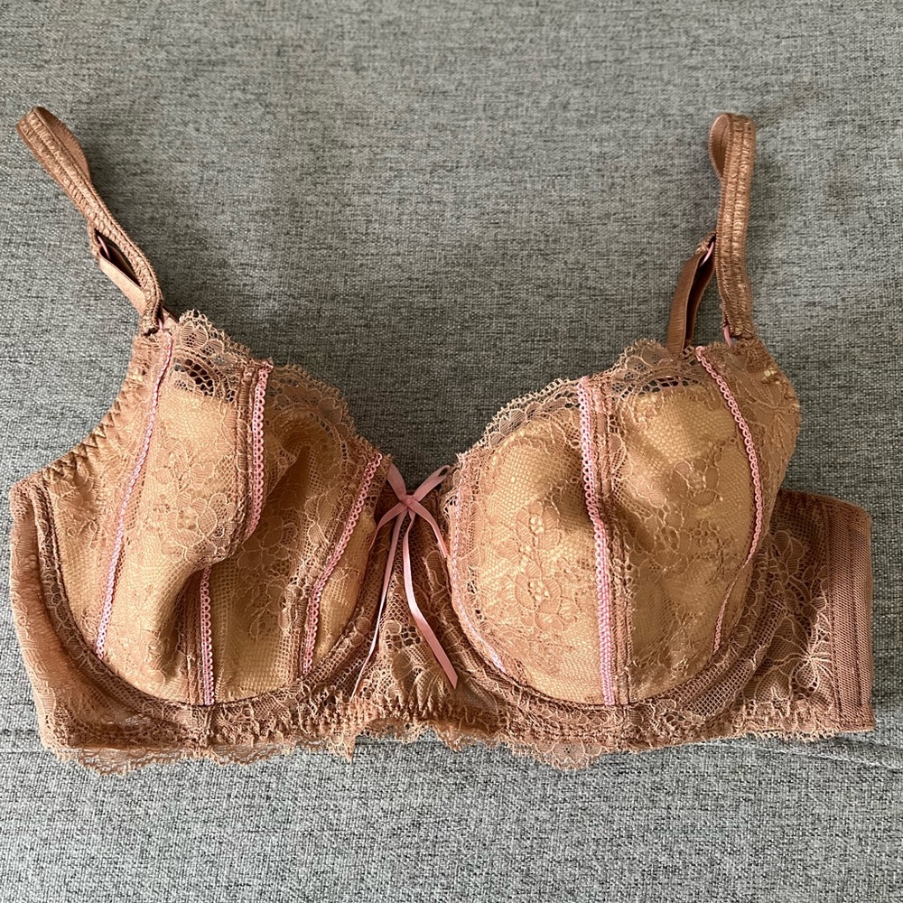 New DKNY Belle Du Jour Lace Over Balconette Bra Tan/Pink 34C